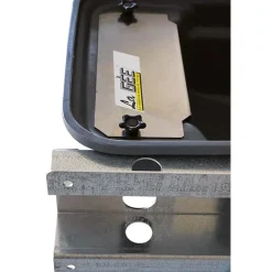 Abreuvoir Polybac 30 M simple avec rebord à cordon et support de fixation