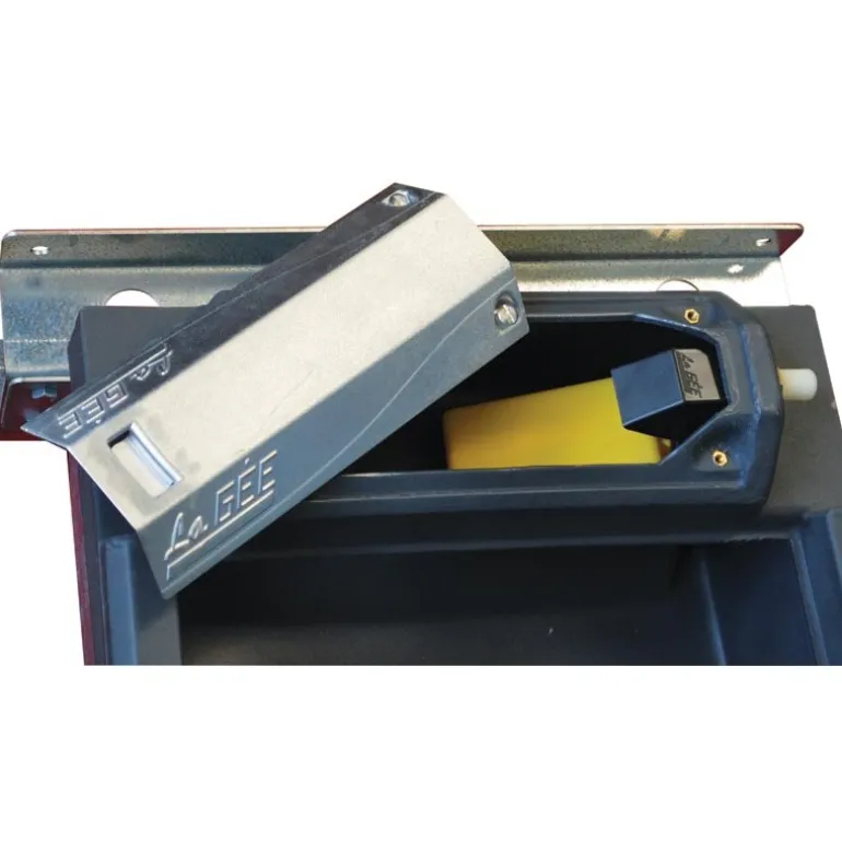 Abreuvoir Polybac 25 M simple avec rebord intérieur et support de fixation