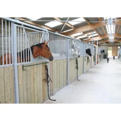 Façade de box barreaudée/bois - Larg. 2,5 m (sans porte)