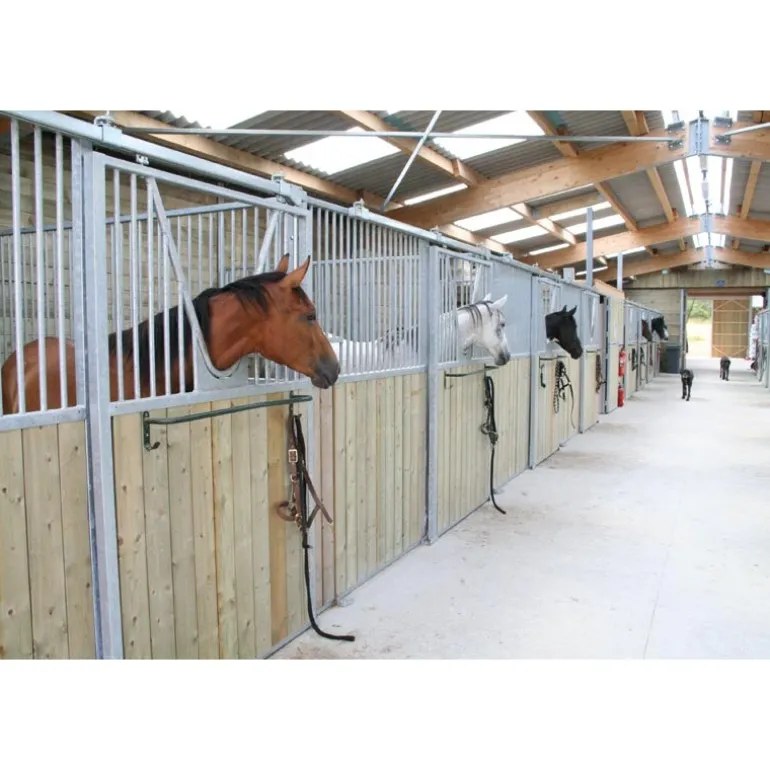 Façade de box barreaudée/bois - Larg. 2,5 m (sans porte)