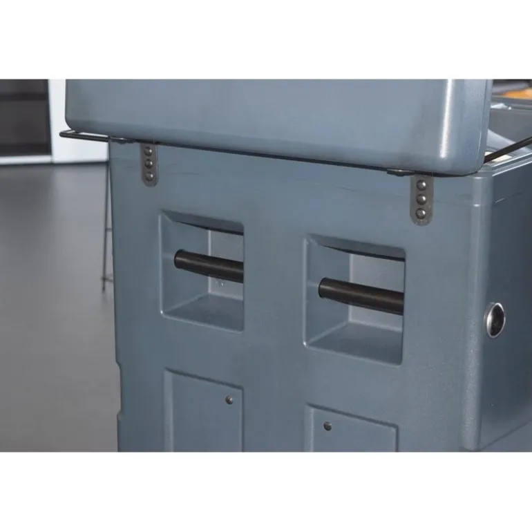 Malle de concours verticale chevaux de selle